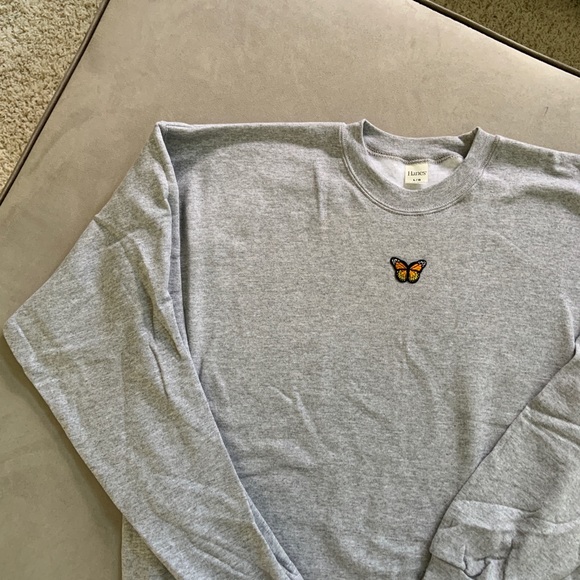 c u s t o m ✨ cozy butterfly crewneck🦋 - Picture 9 of 12
